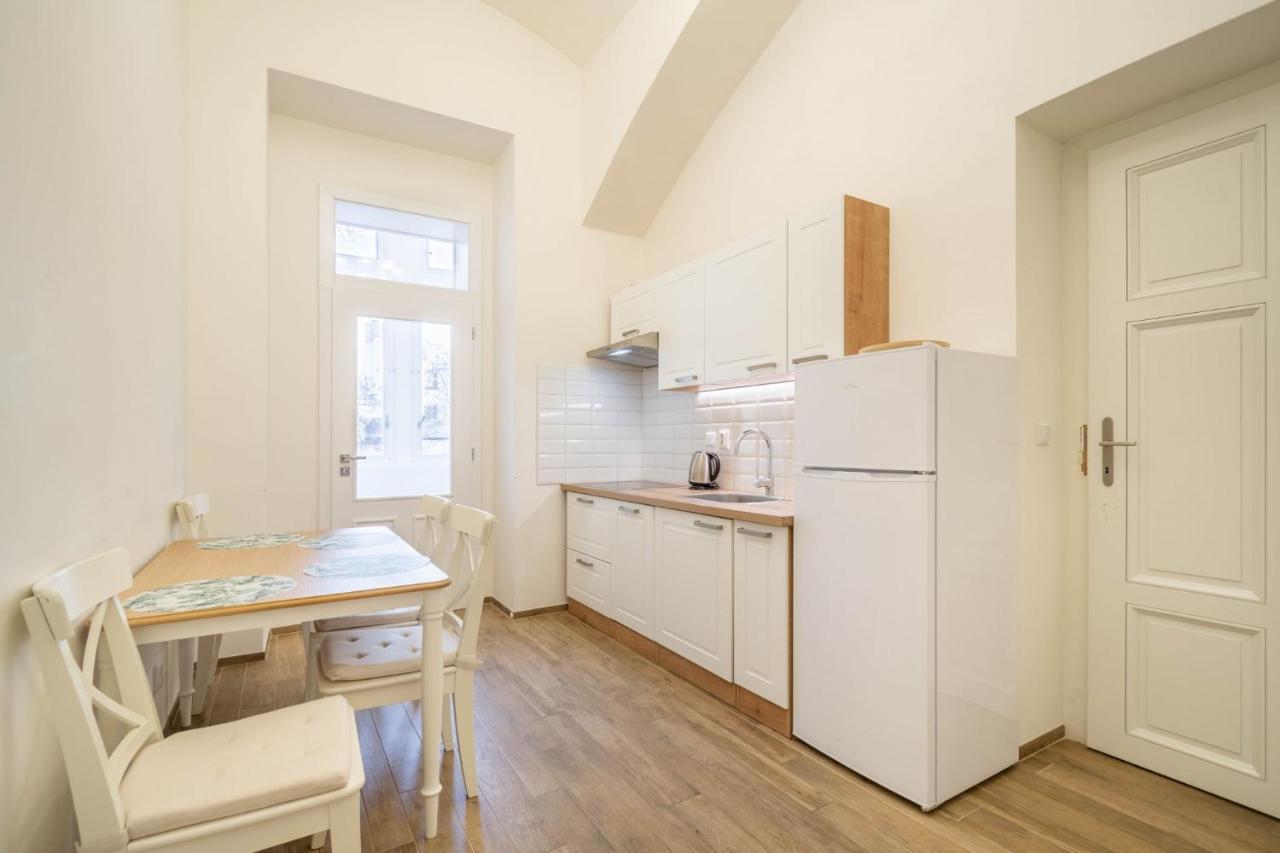 Dlazdena Apartments براغ المظهر الخارجي الصورة