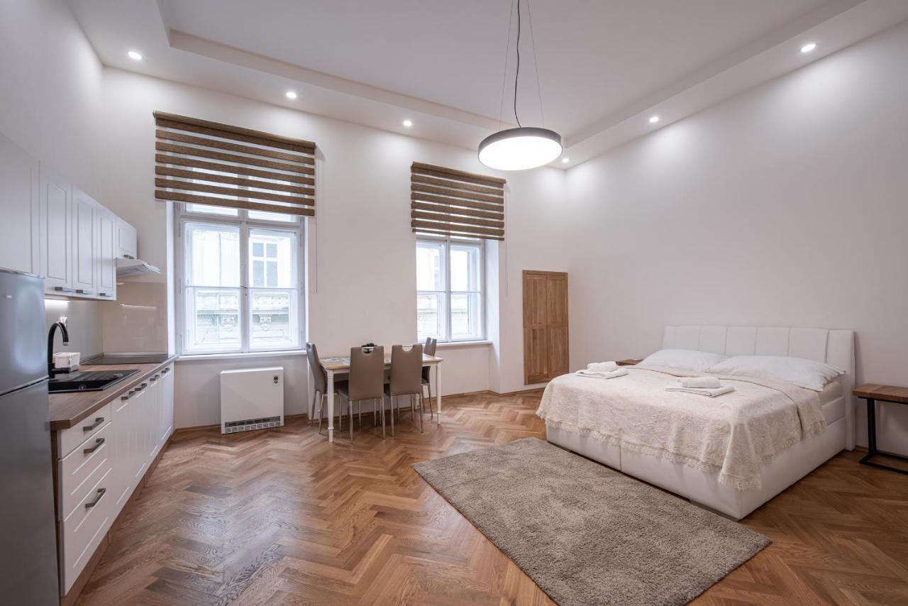 Dlazdena Apartments براغ المظهر الخارجي الصورة