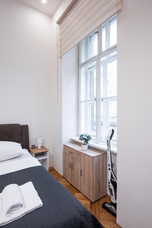 Dlazdena Apartments براغ المظهر الخارجي الصورة
