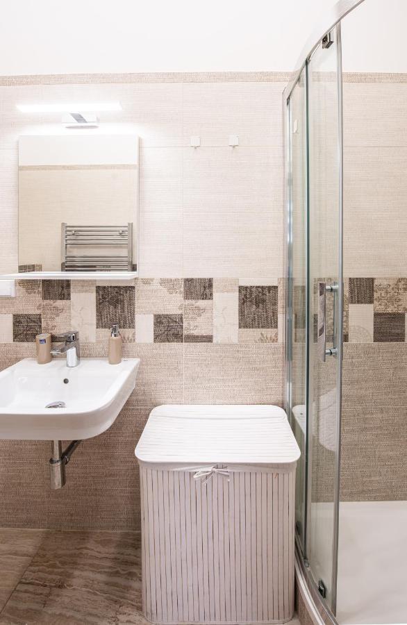 Dlazdena Apartments براغ المظهر الخارجي الصورة