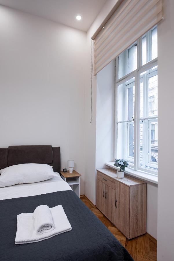Dlazdena Apartments براغ المظهر الخارجي الصورة