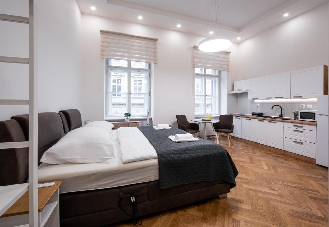 Dlazdena Apartments براغ المظهر الخارجي الصورة