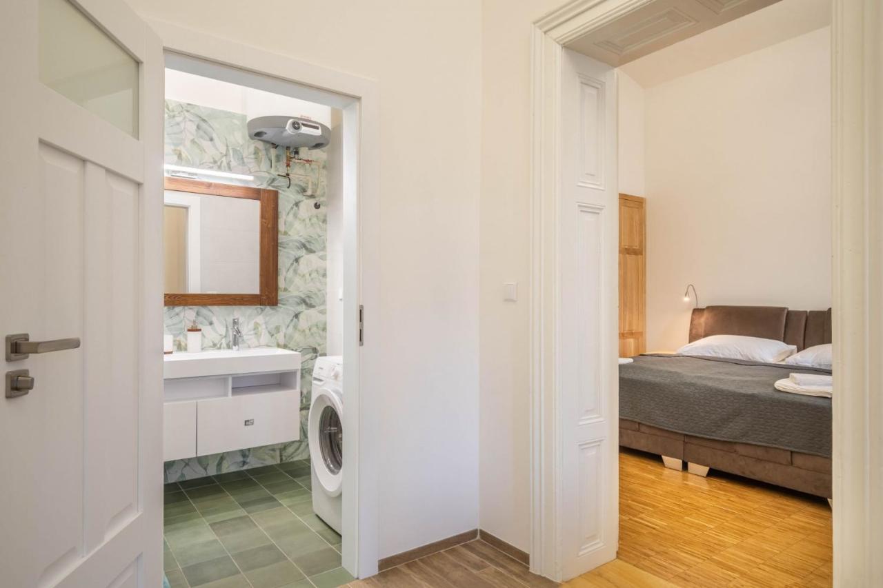 Dlazdena Apartments براغ المظهر الخارجي الصورة