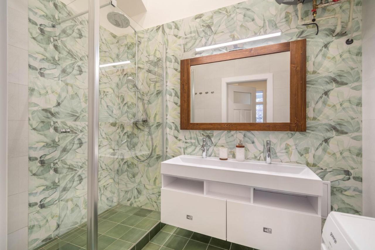 Dlazdena Apartments براغ المظهر الخارجي الصورة