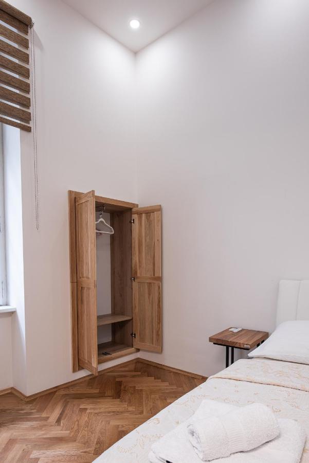 Dlazdena Apartments براغ المظهر الخارجي الصورة