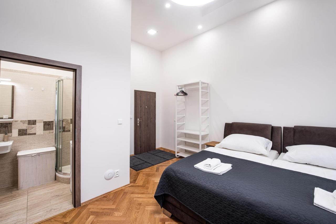 Dlazdena Apartments براغ المظهر الخارجي الصورة